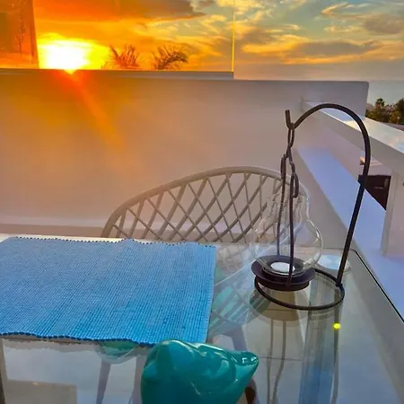 On The Wave דירה