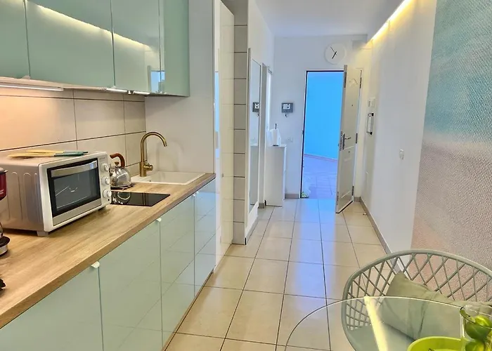 On The Wave 아데제